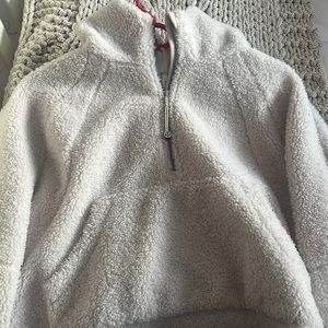 Lululemon sherpa scuba!!!